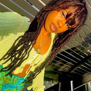 Meet your Posher, KeKe